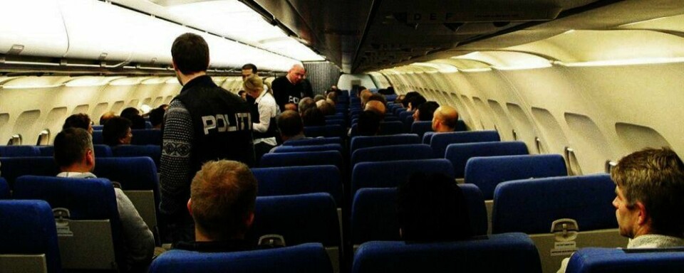 UTSENDT: 30 irakere ble sendt ut av Norge i helgen. De var ulovlig i landet. 66 politifolk var med i flyet til Bagdad.