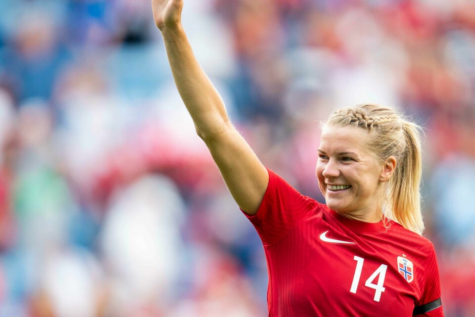 EUROPA: Ada Hegerberg kan hjelpe Norge til å nå langt, ifølge ekspert. Ada Hegerberg smiler bredt i Norges 2-0-seier over New Zealand. Det knyttes stor spenning til hva hun kan få til i EM. Foto: Terje Pedersen / NTB