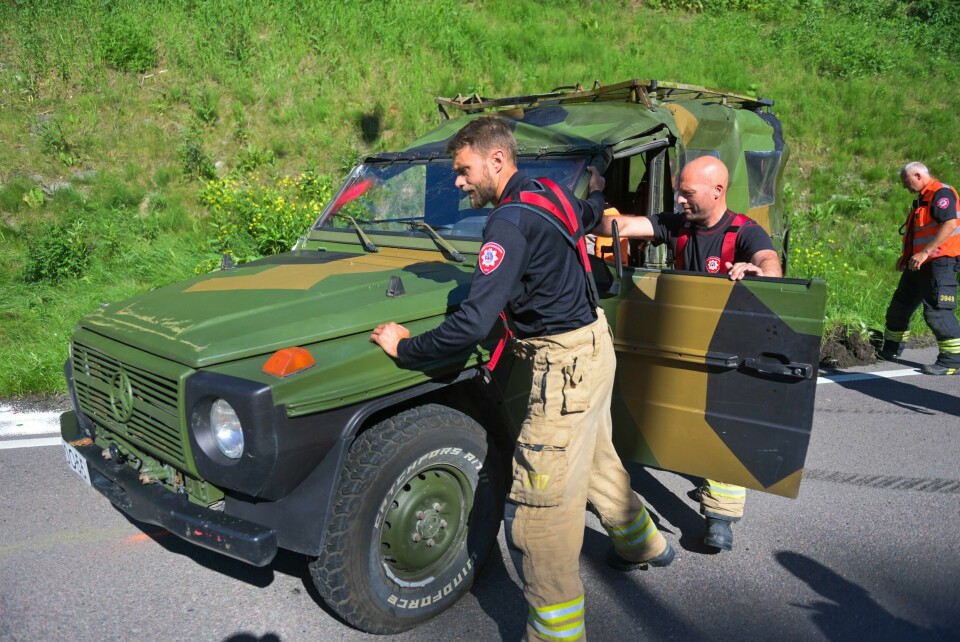 PÅKJØRT: Sian-bilen som ble påkjørt på E6. Bildet viser Sian-bilen som ble påkjørt på E6.