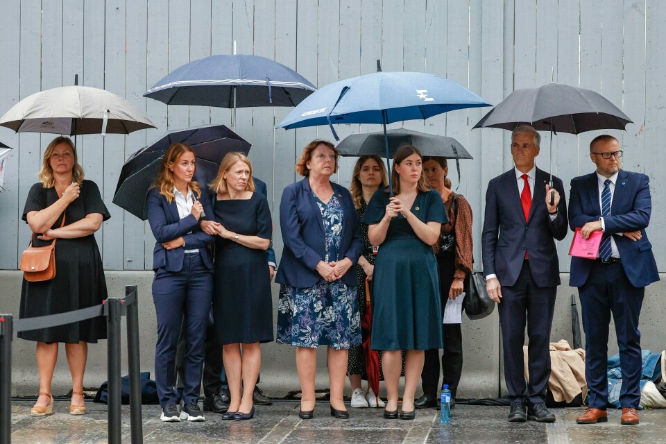 OSLO: Markeringen etter 22. juli-angrepene starer i Oslo fredag. Lisbeth Røyneland i den nasjonale støttegruppa er i midten. Bildet viser markeringen etter 22. juli-angrepene.