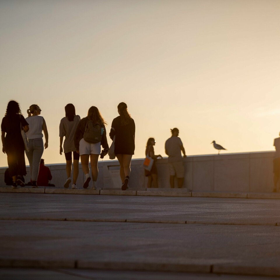 VÆR: Flere steder, blant annet på Østlandet kan vi få opp mot 25 grader på de varmeste plassene fram mot helgen. Flere steder, blant annet på Østlandet kan man få opp mot 25 grader på de varmeste plassene fram mot helgen.Foto: Javad Parsa / NTB