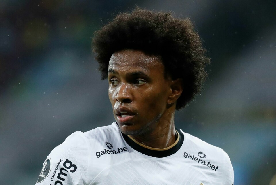 UTEN KLUBB: Willian er uten klubb etter å ha avsluttet kontrakten med Corinthians fra Brasil. Willian er ferdig i Corinthians og skal fortsette fotballkarrieren i Europa. Foto: Bruna Prado / AP / NTB