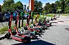 Bildet viser el-sparkesykler som er parkert. Både utleieselskapene Tier og Voi sier de øker prisene med rundt 20 prosent. Det er på grunn av nye krav til ansvarsforsikring.