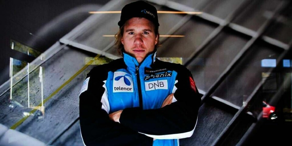 SPENT: Alpinist Kjetil Jansrud gleder seg til sesongstart. Han håper både ryggen og de nye skiene samarbeider.