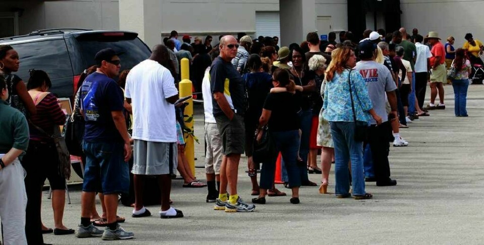 OK: Valget i USA gikk greit for seg, men ikke noe mer. Valg-ekspertene i OSSE er kritiske til flere ting ved valget. Her stemmer folk i West Palm Beach i delstaten Florida.