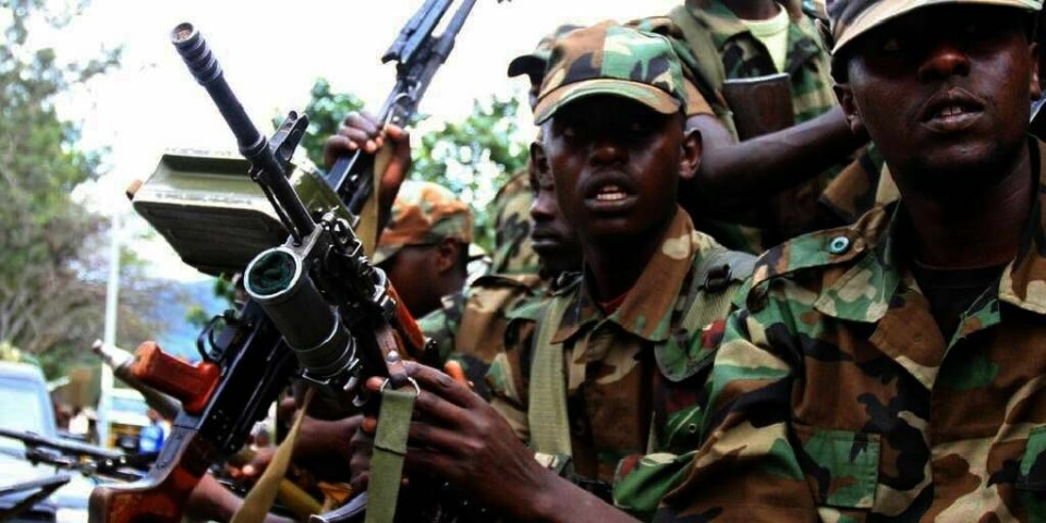 OPPRØRERE: Opprørere kjører rundt i gatene etter at de tok over byen Goma. De har gjort mange drap og voldtekter av vanlige folk. Trolig er de styrt av Rwanda.