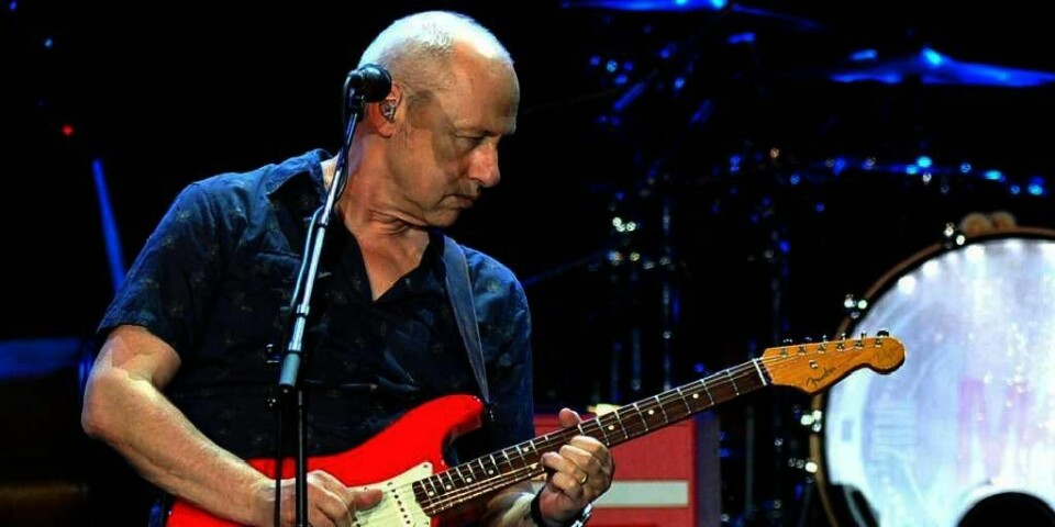 NORSK: Artisten Mark Knopfler er blant dem som har bestilt gitar av norsk tre. Lyden er like bra som fra gitarer laget i tropisk tømmer, mener gitarmaker Øystein Husemoen.