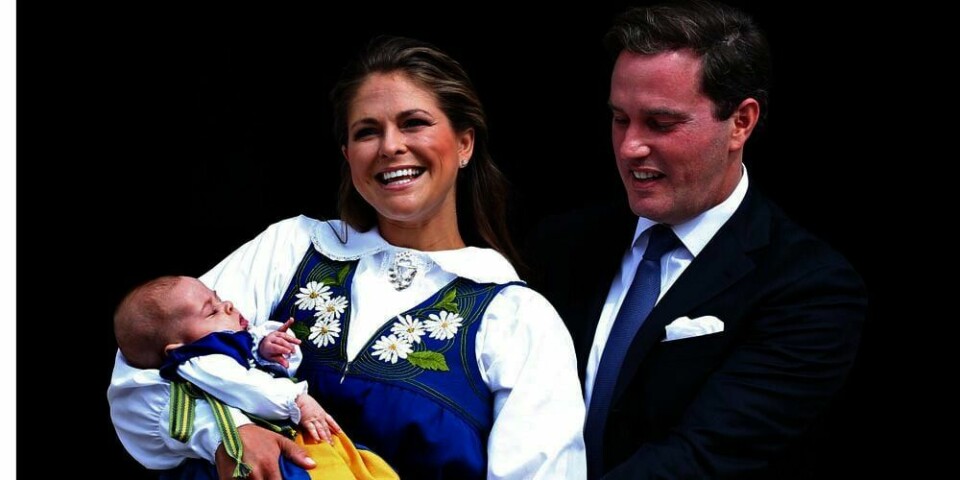 Prinsesse Leonore døpes i Drottningholms slottskyrka i Stockholm.