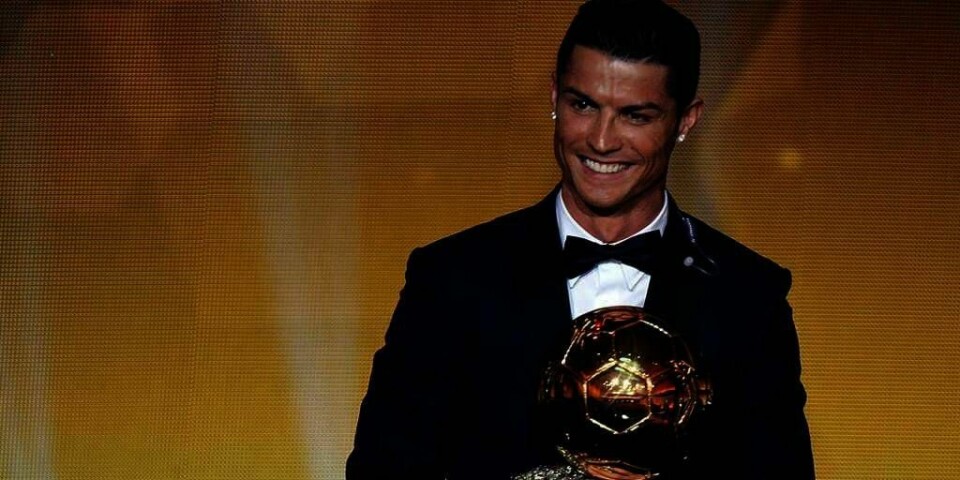 GULLBALLEN: Fotballspiller Cristiano Ronaldo vant Gullballen. Ronaldo er kåret til verdens beste fotballspiller i 2014.