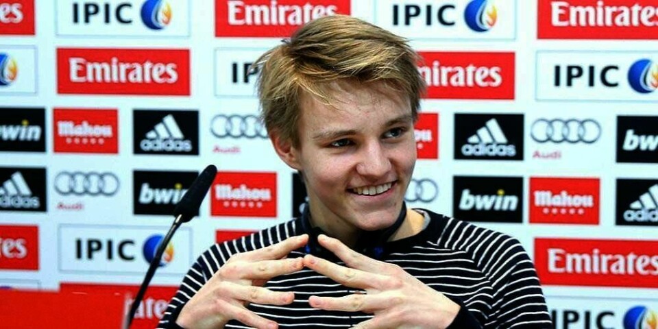 FEIL: Andre i Norge har samme navn som fotballstjernen Martin Ødegaard. Folk ringer og skriver tekstmelding til feil personer.