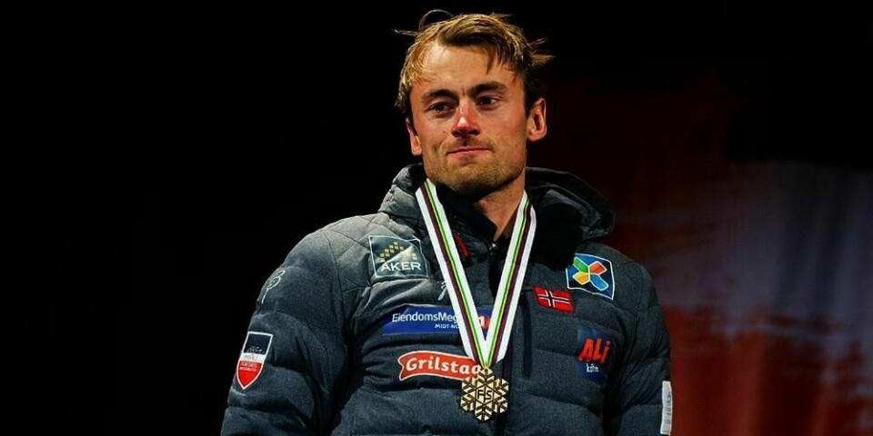 RØRT:  Petter Northug var rørt da han vant gull på sprinten i ski-VM torsdag.