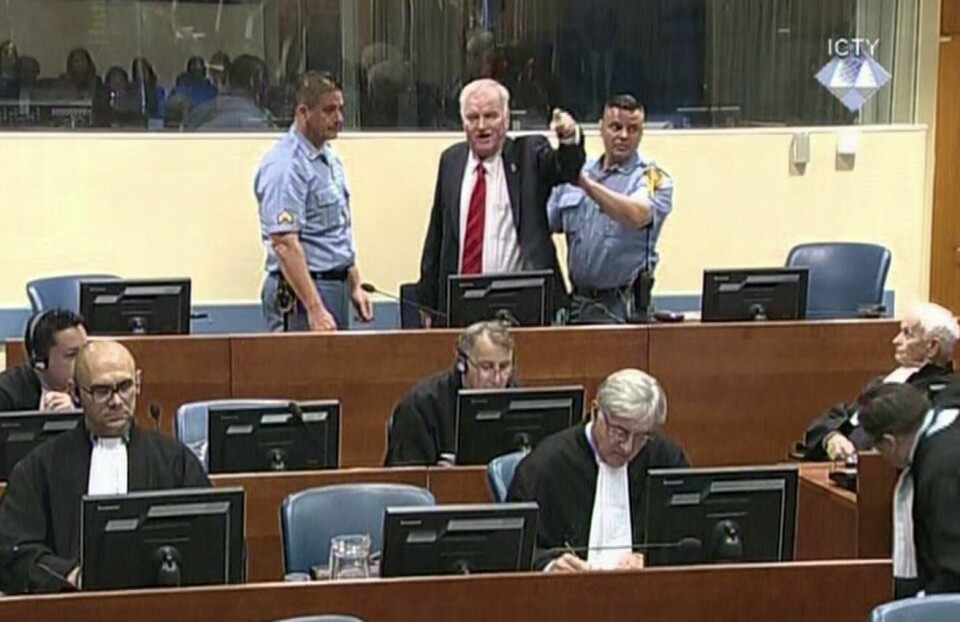 DØMT: Ratko Mladic ble rasende da dommen mot ham ble lest opp.