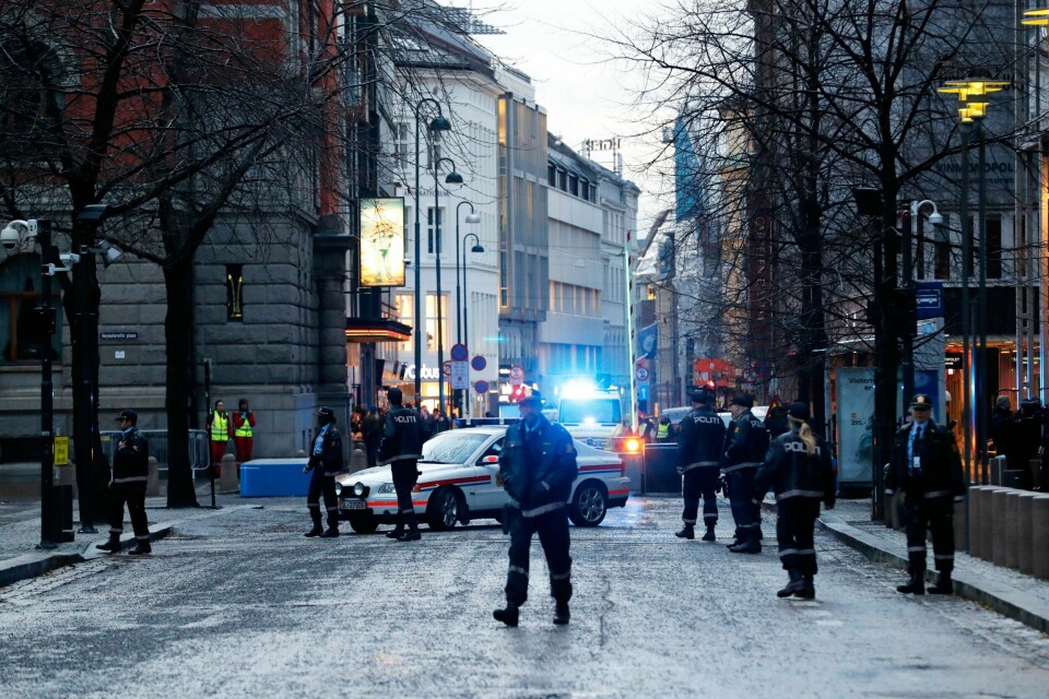 FILM: Netflix spiller inn film om 22. juli. I helgen og mandag filmet de i Akersgata i Oslo.