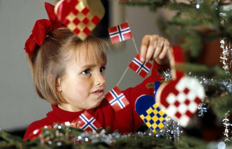 KURVER: Flettede julekurver har lange tradisjoner i Norge. Dette bildet er fra 1970.