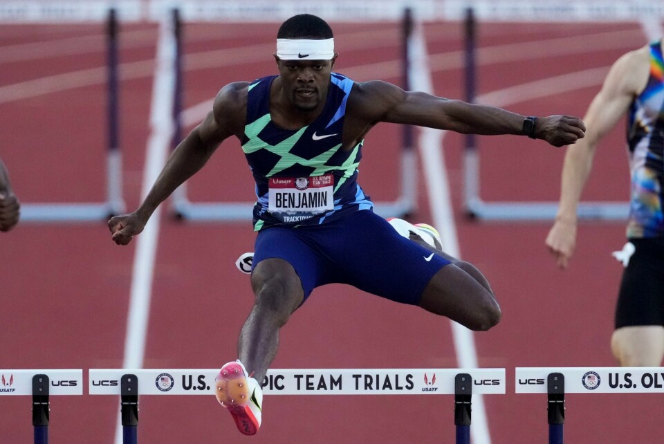 Rai Benjamin er Karsten Warholms største rival under De olympiske leker. Rai Benjamin løp på kruttsterke 46,83 under det amerikanske OL-uttaket i Eugene, Oregon natt til søndag. Foto: Ashley Landis / AP / NTB