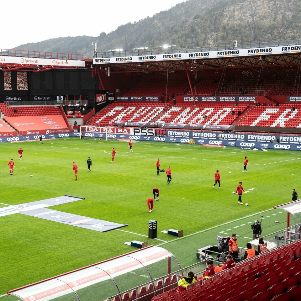 FEST: Brann-spillere festet på egen stadion natt til tirsdag. Nye opplysninger til politiet gjør at de starter etterforskning for seksuelt overgrep. Brann stadion i Bergen, åstedet for Brann-spillernes ulovlige nachspiel. Foto: Marit Hommedal / NTB