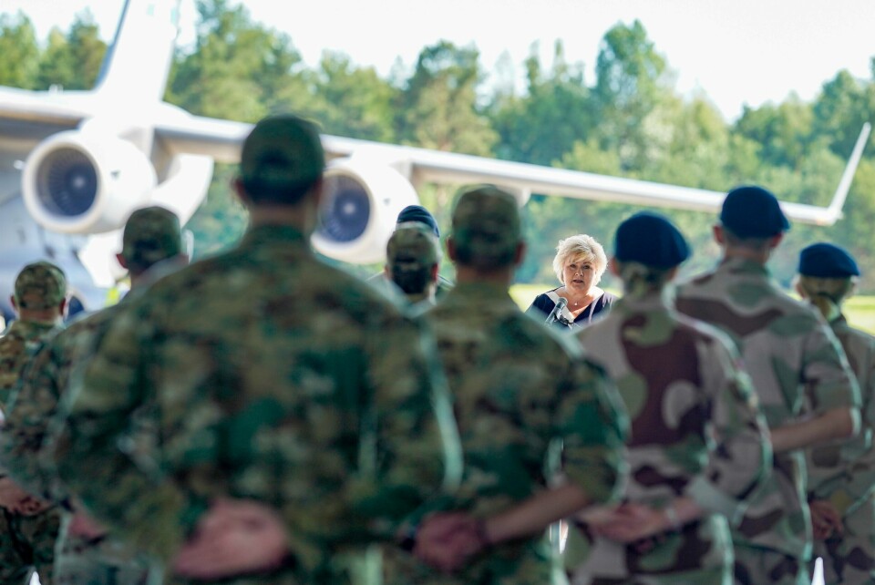 HJEMME: Lørdag kom de siste norske kampsoldatene med fly fra Afghanistan til den militære delen av Gardermoen. Mandag tok to fly med seg de aller siste norske soldatene hjem. 20 år i afghanistan er over for norske soldater.Foto: Fredrik Hagen / NTB Statsminister Erna Solberg holdt tale under mottakelsen for de siste norske styrkene som lørdag kom med fly fra Afghanistan til den militære delen av Gardermoen.Foto: Fredrik Hagen / NTB