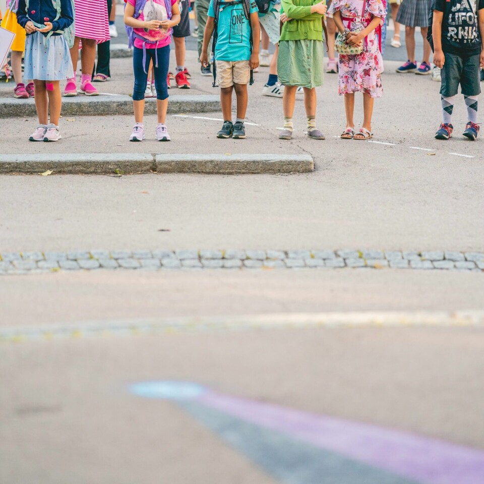 OSLO: Skolene i Oslo bes ikke om å stenge nå som det er så mye smitte. Men barna bør ha mindre sosial kontakt på fritiden, mener Folkehelse-instituttet. Fleire kommunar er kritiske til nytt testsystem for skular og barnehagar. Foto: Stian Lysberg Solum / NTB / NPK