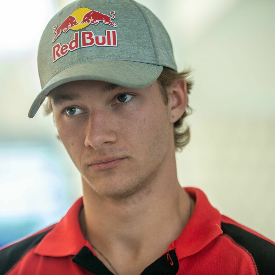 LEDER: Dennis Hauger leder verdens-mesterskapet i Formel 3. Til helgen kan han vinne hele mesterskapet. Dennis Hauger har ikke levert som vanlig i Belgia i helgen. Foto: Annika Byrde / NTB