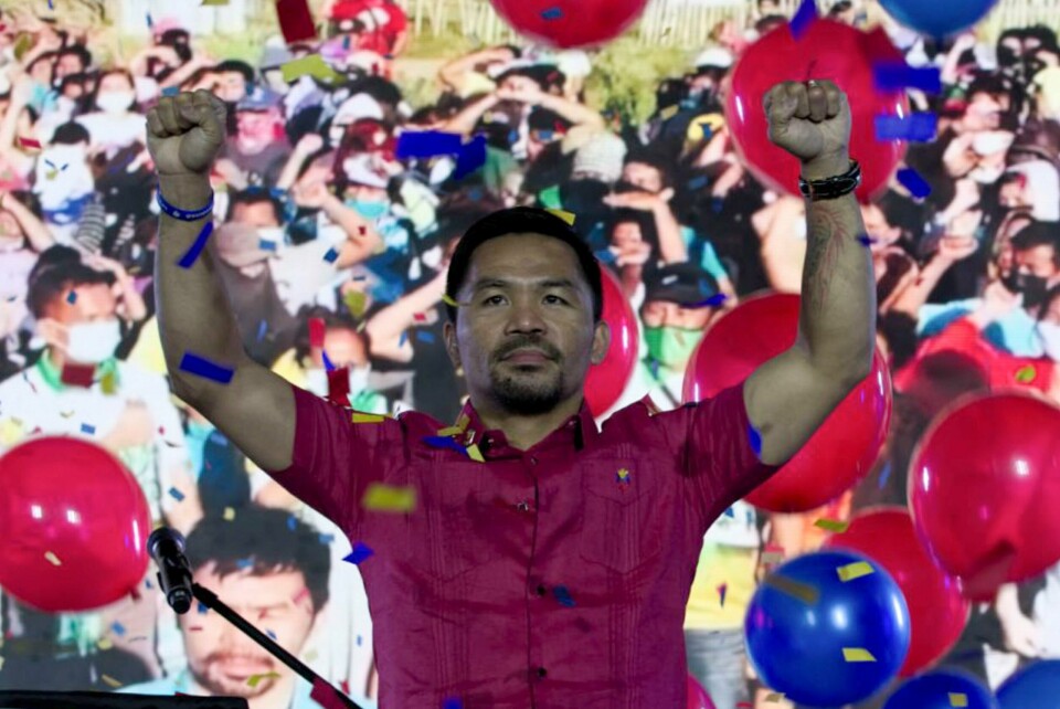 POPULÆR: Manny Pacquiao er veldig populær i hjemlandet, Filippinene. Manny Pacquiao skal ikke bokse mer, men bruke alle krefter på politikken. Neste år stiller han som presidentkandidat. Foto: AP / NTB