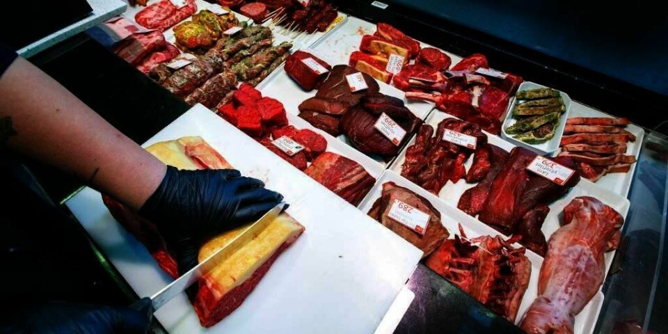 MINDRE AV DETTE: Nesten hver fjerde nordmann vil spise mindre rødt kjøtt i 2016.