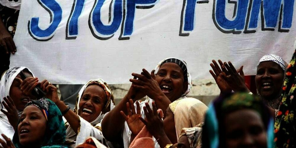 STOPP:  Mange vil stanse skikken med omskjæring. Her protesterer kvinner i Somalia.