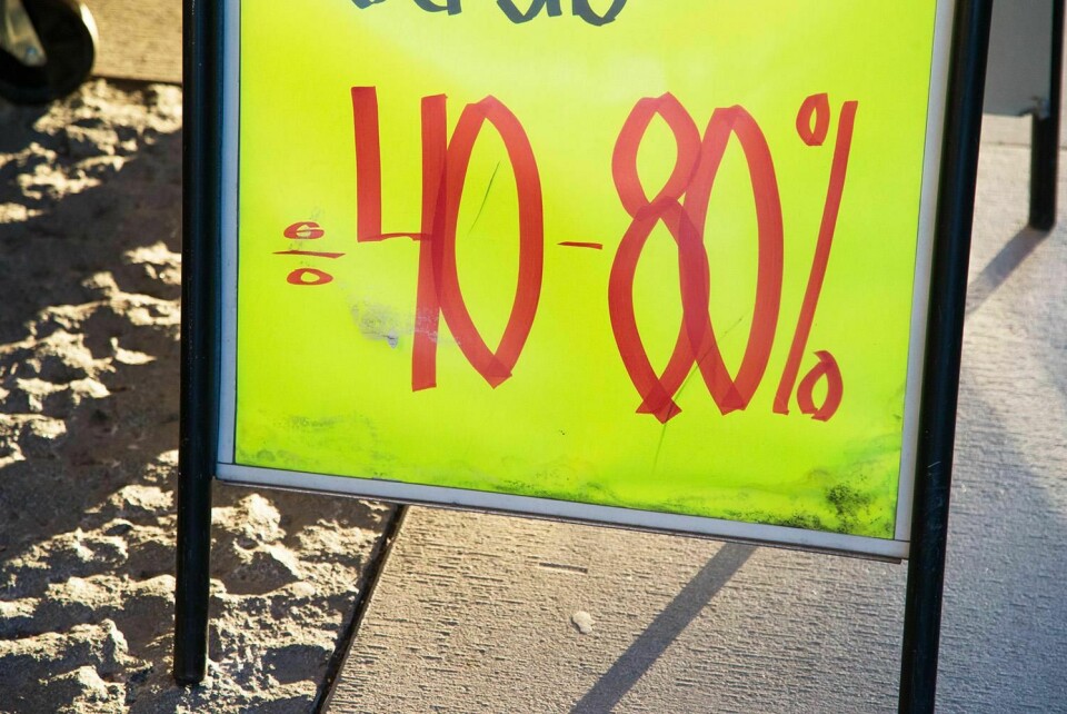 BILLIG: Mange handler på butikker der det er opphørssalg.