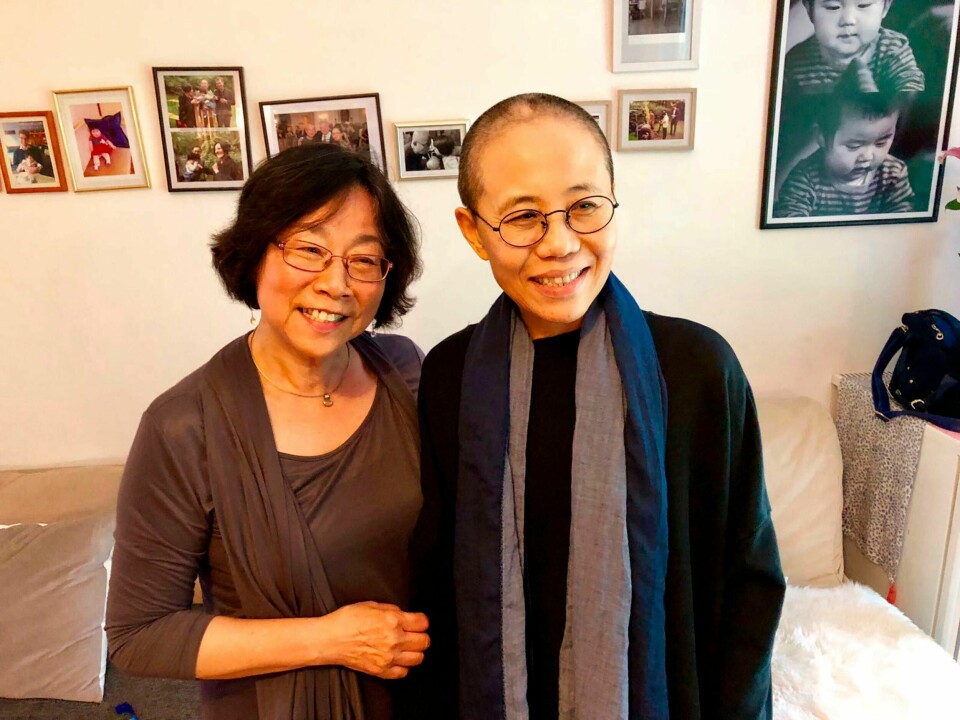 HEDRES: Nobelprisvinner Liu Xiaobo døde for ett år siden. Nå hedres han i flere byer i Kina. I Taiwan får Liu en egen statue.