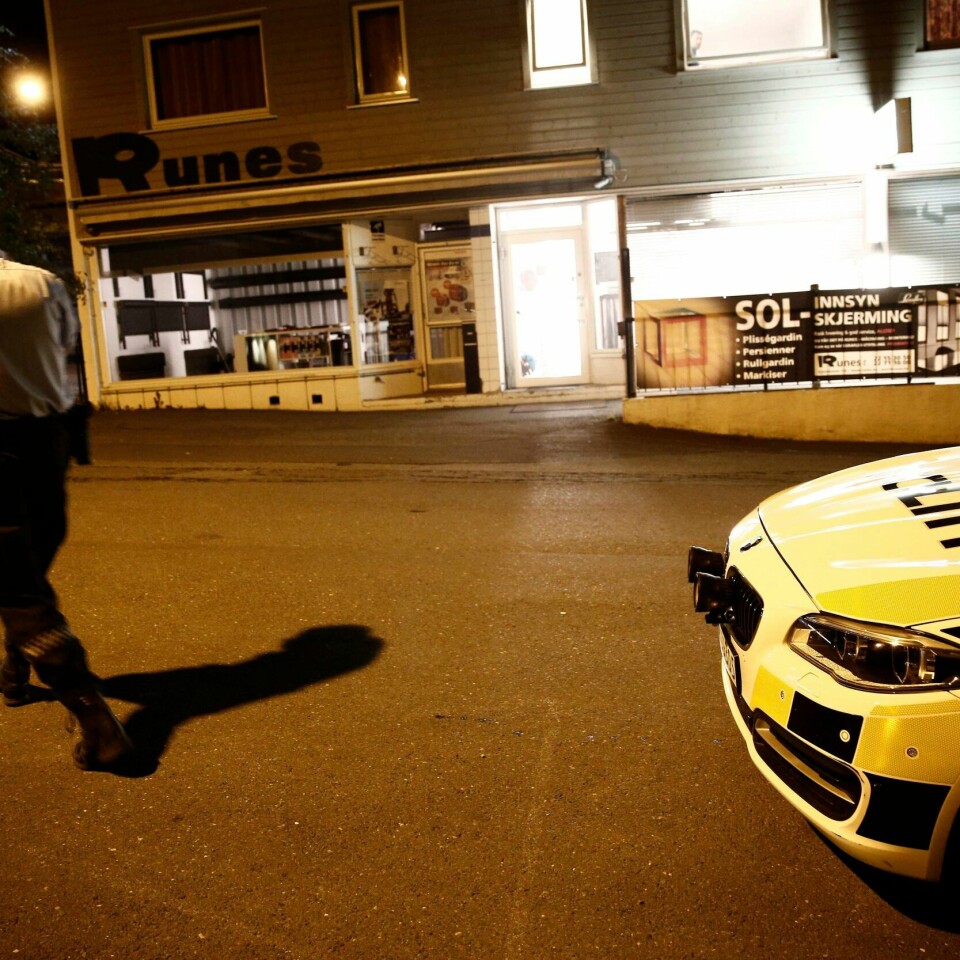 DRAP: En mann er siktet for å ha drept kjæresten med kniv. Drapet skjedde utenfor denne butikken på Kjelsås i Oslo.