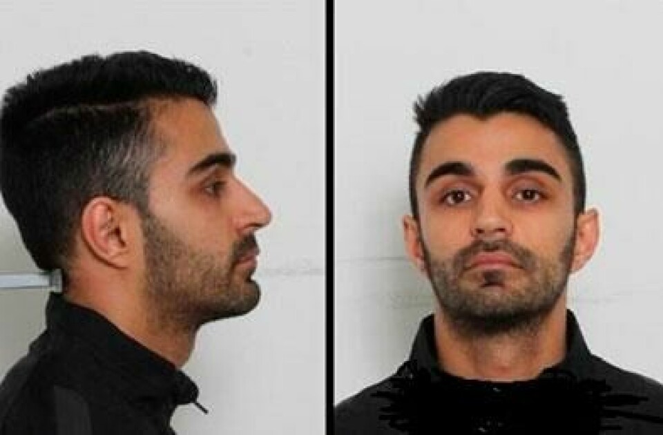 Etterlyst: Politiet vil ha kontakt med folk som vet hvor denne mannen er. Han heter Jaspinder Singh og er 28 år gammel. Bildet viser 28 år gamle Jaspinder Singh. Han er etterlyst av politiet. De vil snakke med folk som vet hvor han er.