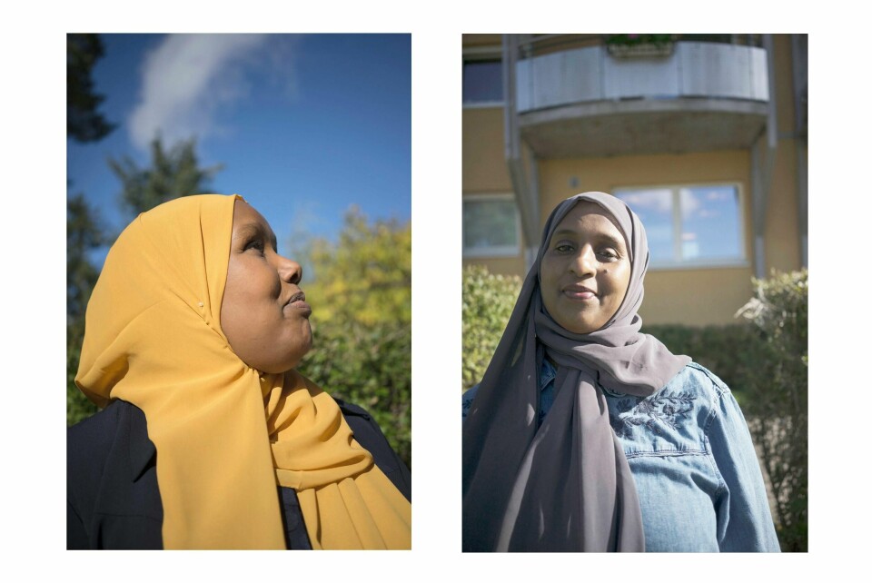 FORDOMMER: Klar Tale besøkte Mariam Abdi (til venstre) og Luul Shire er fra Somalia. De forteller om fordommer mot somaliere. Begge har bodd i Norge i over 20 år.