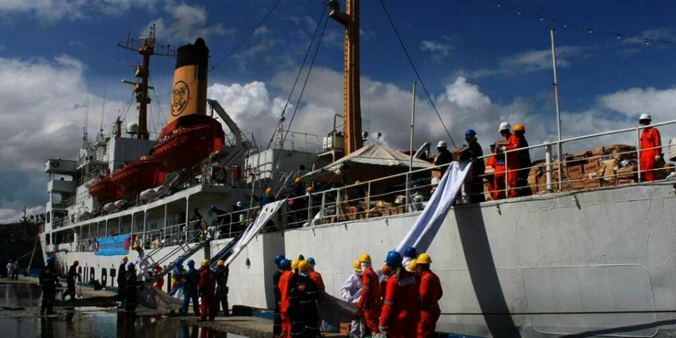 NØDHJELP: Et norsk skip frakter mat og annen nødhjelp til innbyggere i byen Tacloban på Filippinene.