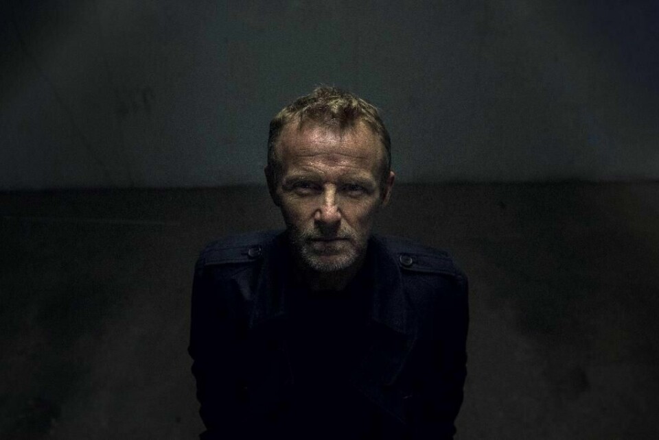KRIM: Jo Nesbø er Norges mest populære forfatter. Hans nyeste bok heter «Tørst». Den handler om en slags vampyr.