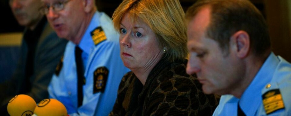 TATT: Svensk politi fortalte søndag at de hadde tatt en mann for skyte-episodene i Malmö i Sverige. Sjefsanklager Solveig Vollstad (midten) sa at folk hadde tipset om mannen.