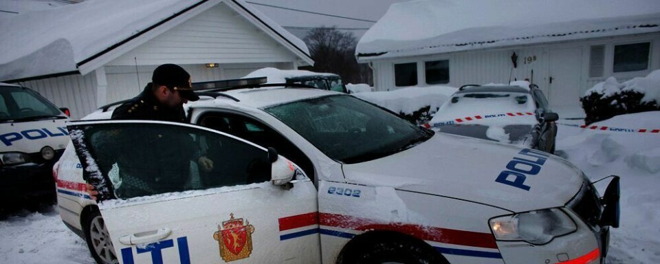 DREPT: I februar fant politiet en 20 år gammel kvinne drept i dette hvite huset i Asker.
