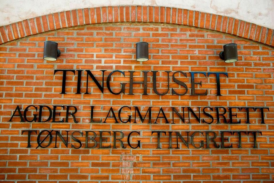 DOM: En helse-sekretær er dømt for uaktsomt drap. Hun badet en mann i glovarmt vann.