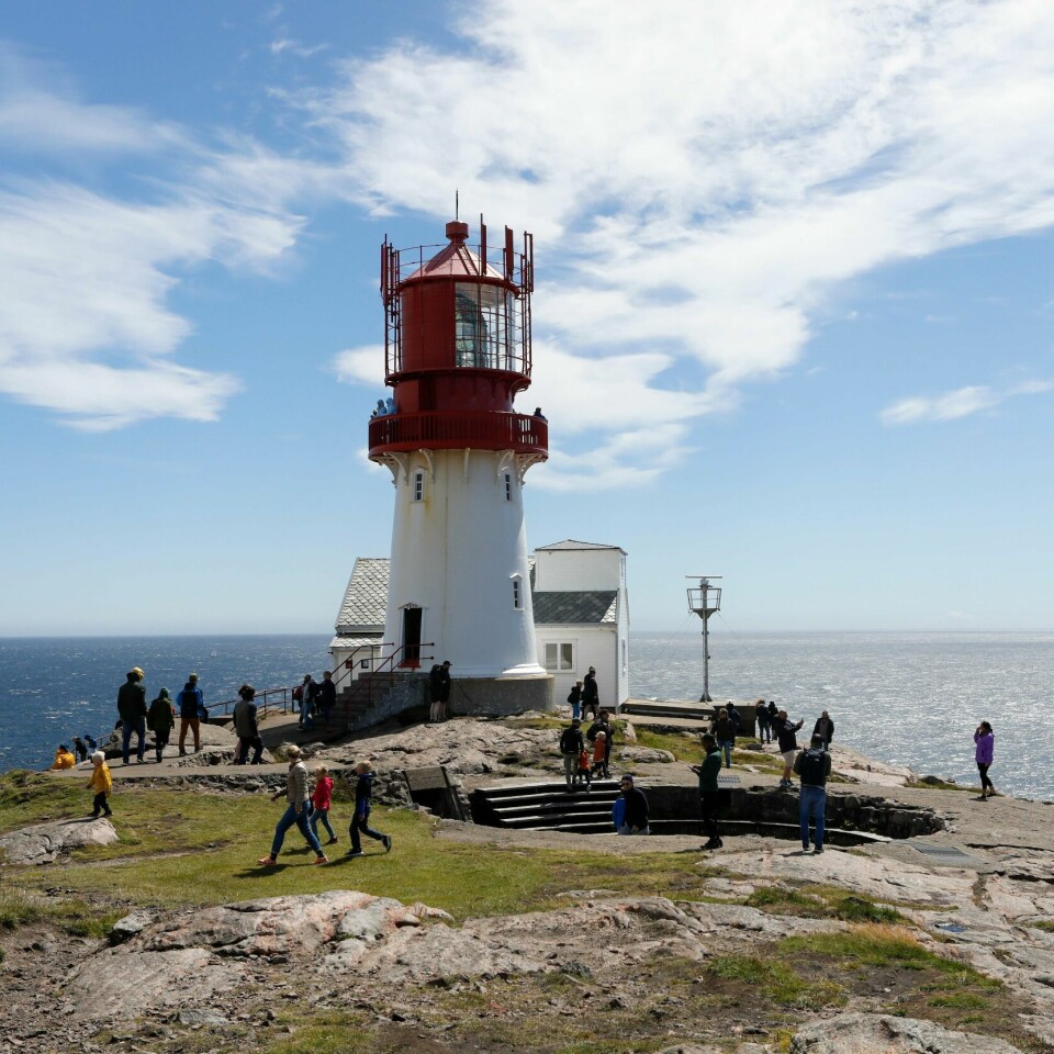 PÅ SYDSPISSEN: Fyret på Lindesnes er Norges eldste. Det skal ha vært i bruk siden 1600-tallet. Nå gir fyrvokteren seg.