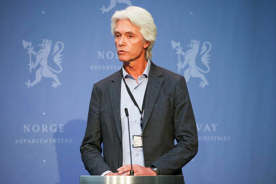 BEKYMRET: Smitten sprer seg i det norske samfunnet igjen. Norge kan miste kontrollen, frykter Geir Stene-Larsen. Han er assisterende helse-direktør.