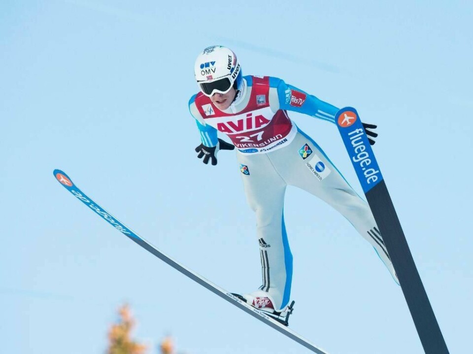 HOPPER: Robert Johansson ville slutte med hopp. Så skjønte han at han kunne bli god. Det skjedde i Vikersund i Buskerud. Her hopper han i bakken i Vikersund. Bildet er fra i fjor.