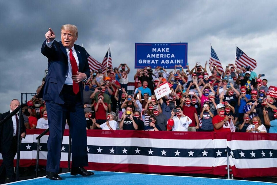 FEIL: President Donald Trump sa at korona-viruset ikke var så farlig. Det var helt bevisst, ifølge en ny bok.