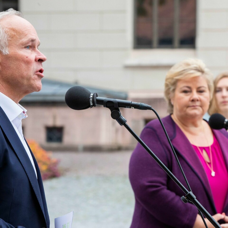 MER: Regjeringen kommer med enda en krisepakke mandag. På bildet er finansminister Jan Tore Sanner, statsminister Erna Solberg og næringsminister Iselin Nybø.