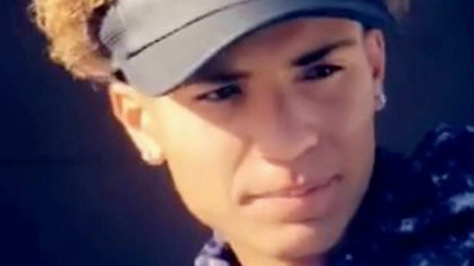 DREPT: Elijah Al-Amin ble 17 år gammel. En mann drepte ham på en bensinstasjon i USA.