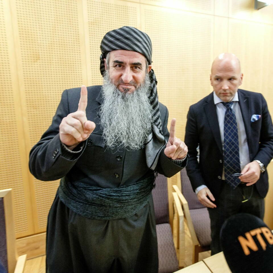PÅGREPET: Bildet viser mulla Krekar i Oslo tingrett i 2016. Mandag kveld ble han pågrepet i Oslo. Han er dømt til 12 års fengsel i Italia.