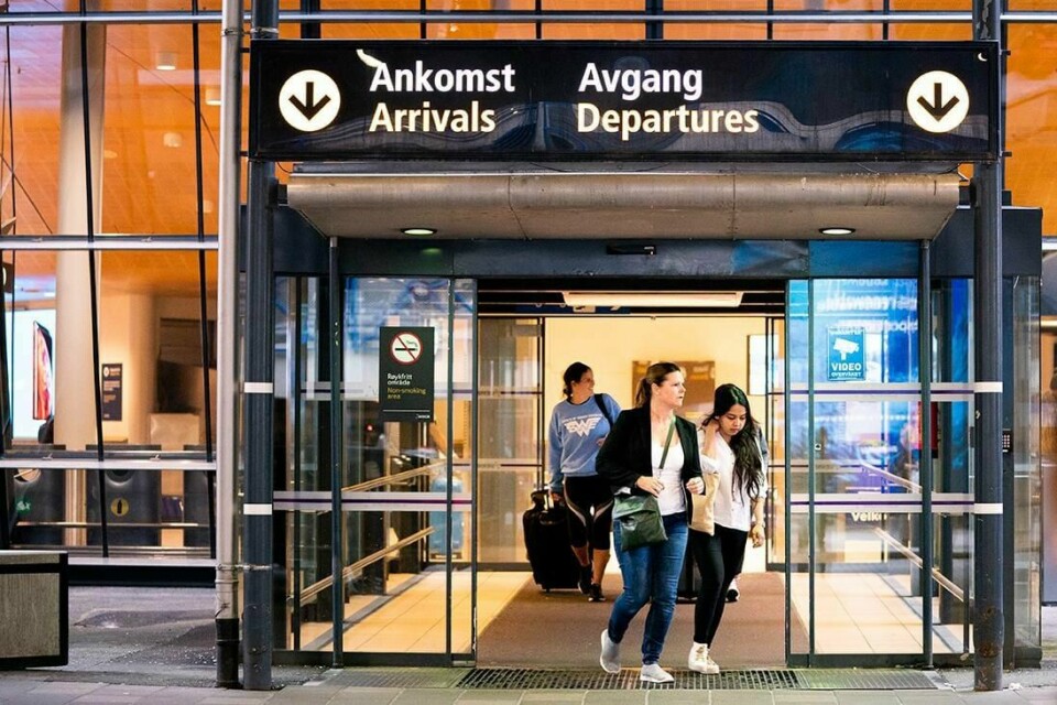 TILBAKE: Bildet viser søsknene Yasin og Taibeh (til høyre). De landet kom tilbake til Norge 20. juni.