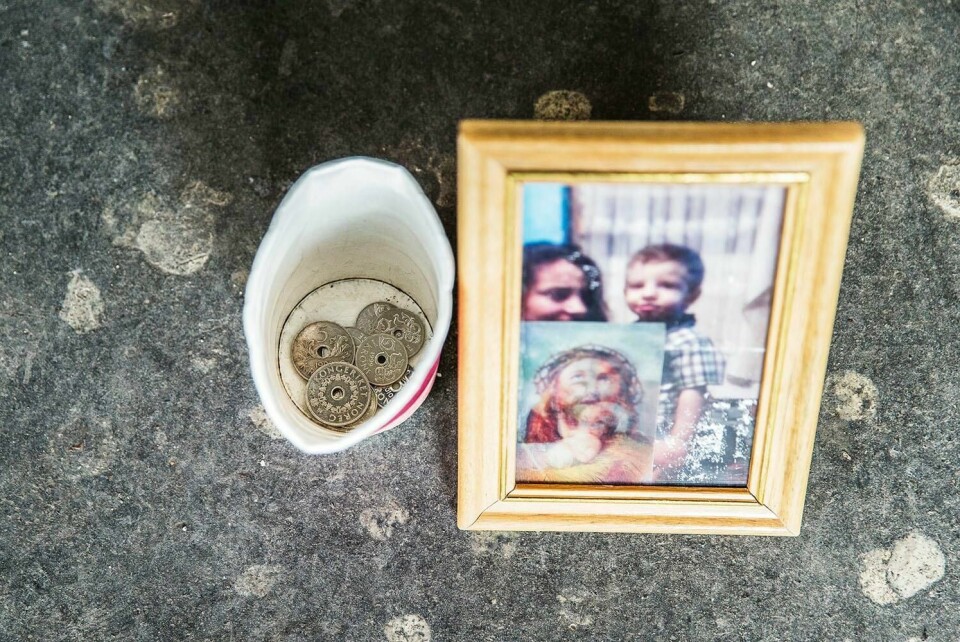 TIGGE: 250 kroner må tiggere betale for å samle inn penger i Eskiltuna.