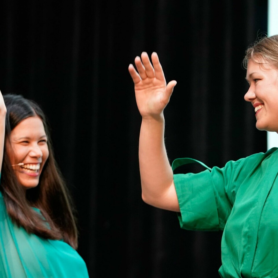 VALG: Miljøpartiet De Grønne gjør seg klar for valgkamp. De frykter at unge velgere dropper å stemme. På bildet er Lan Marie Berg og Une Bastholm.