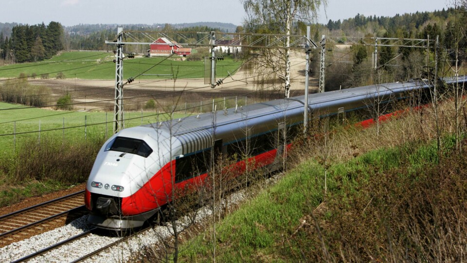 TOG: Togtilbudet i Norge er for dårlig, mener kritikere. Stadig flere vil ta tog når de reiser på ferie.