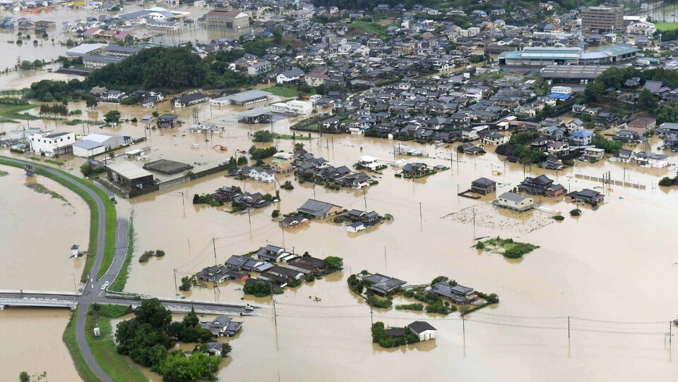 FLOM: Slik så det ut i Takeo sør i Japan onsdag.
