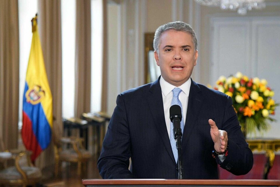 KAMP: Fire ledere fra gerilja-gruppa FARC varsler ny krig med våpen i Colombia. President Ivan Duque vil bruke soldater for å stoppe dem.