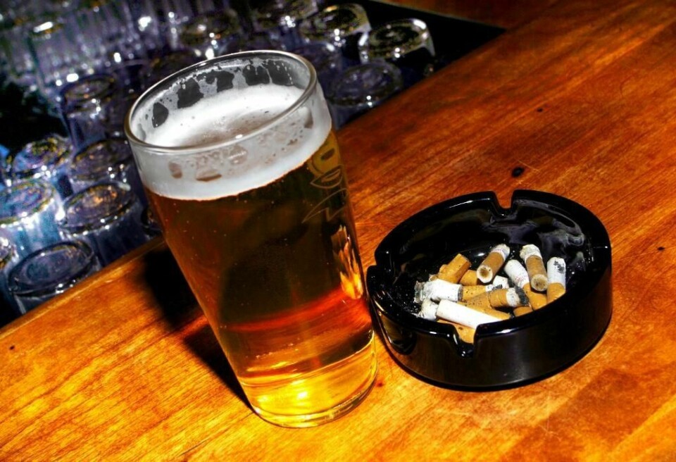ALKOHOL: Danskene drikker mest alkohol i Norden. Så røyker de mest i tillegg.